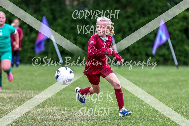 1DX31899 - Covingham Park V Tadpole Farm