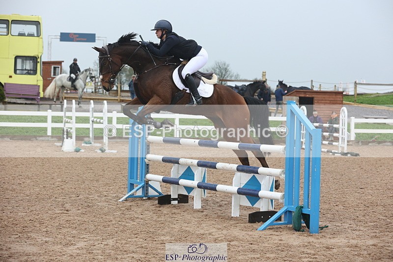 231112A-104050-03394 - Cls 17 Blue Chip Novice Winter Qualifier