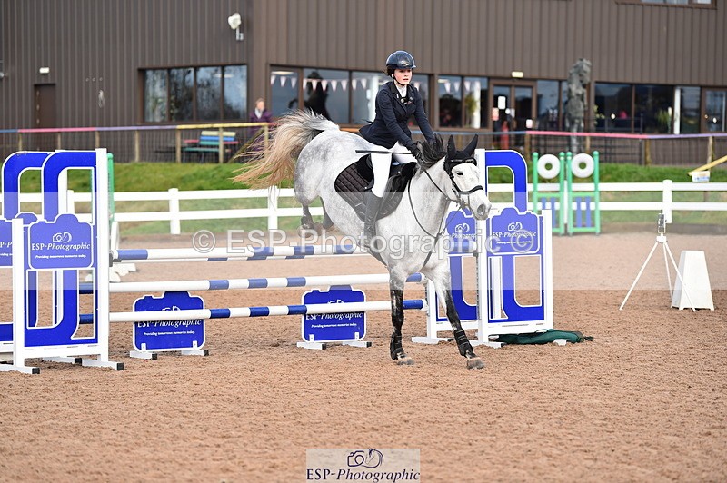 231203A-125814-01243 - Cls 9+10 Children on Horses 1m & 1.10m