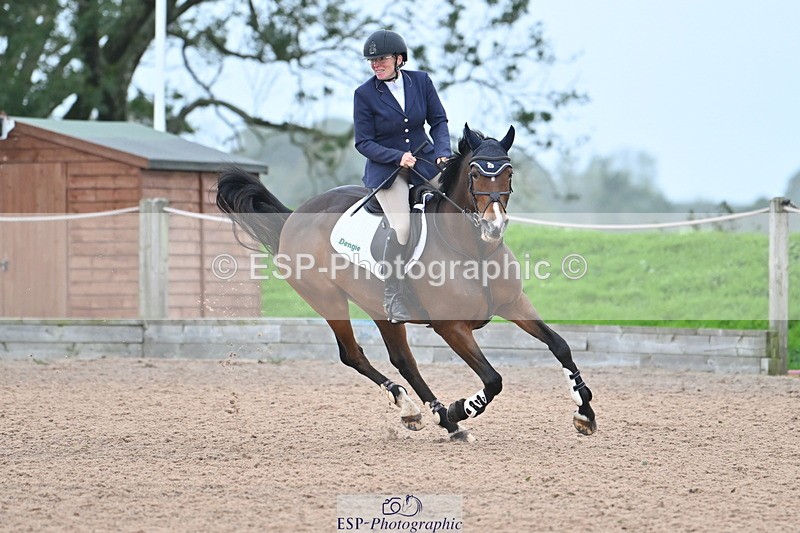 231013A-151315-02952 - Cls 9 Foxhunter & 1.20m Open