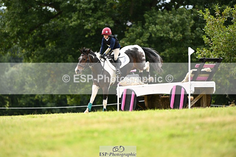 240825X-155947-36627 - 80cm XC 15.30 to 16.30