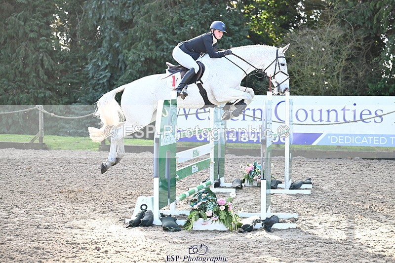 251024A-105818-06635 - B-153-Charlotte.Franck-Steier