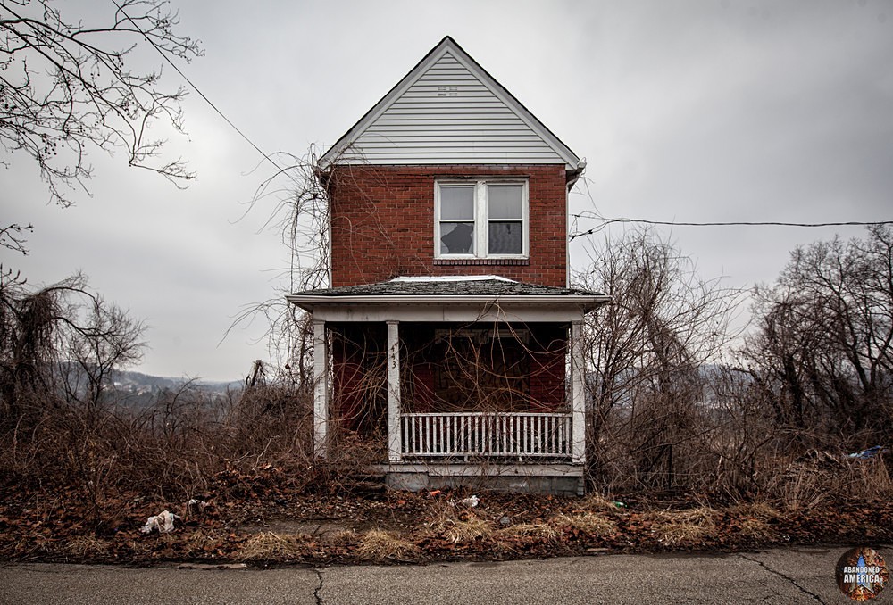 Abandoned Western Pennsylvania House | Gray Day - Abandoned Houses and Homes