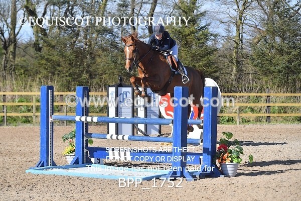 BPP_1752 - CLASS 18 SUN Senior Newcomers/ 1.10m Open