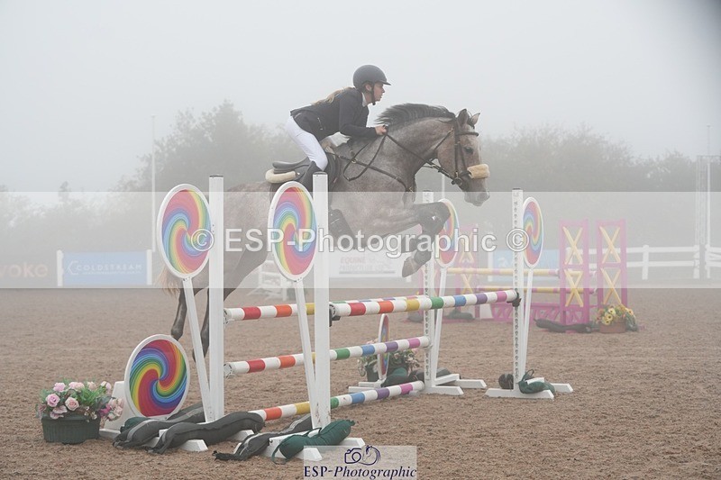 251003-102658-00061 - Cls 6 British Novice and 90cm