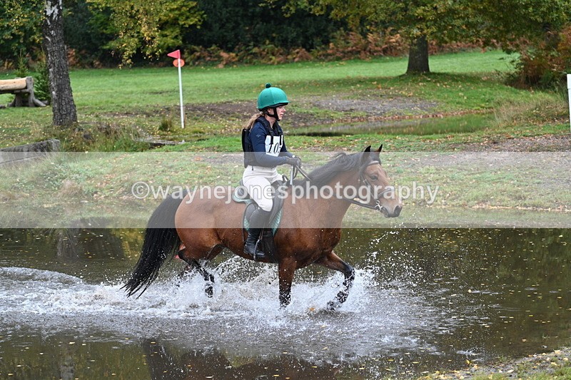 WJ7_3263 - Time 10:47 to 11:11 at the water