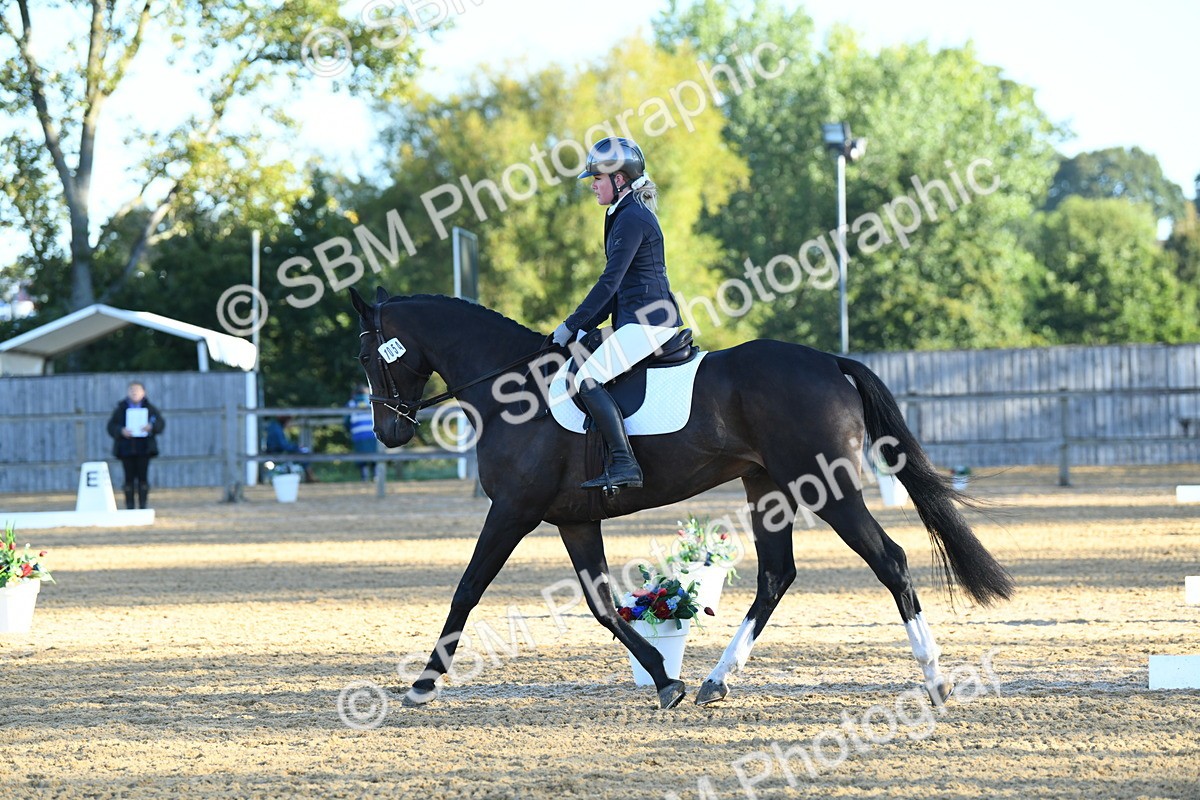 SBM_14342 - D4 - Small Tour Championship - Intro B