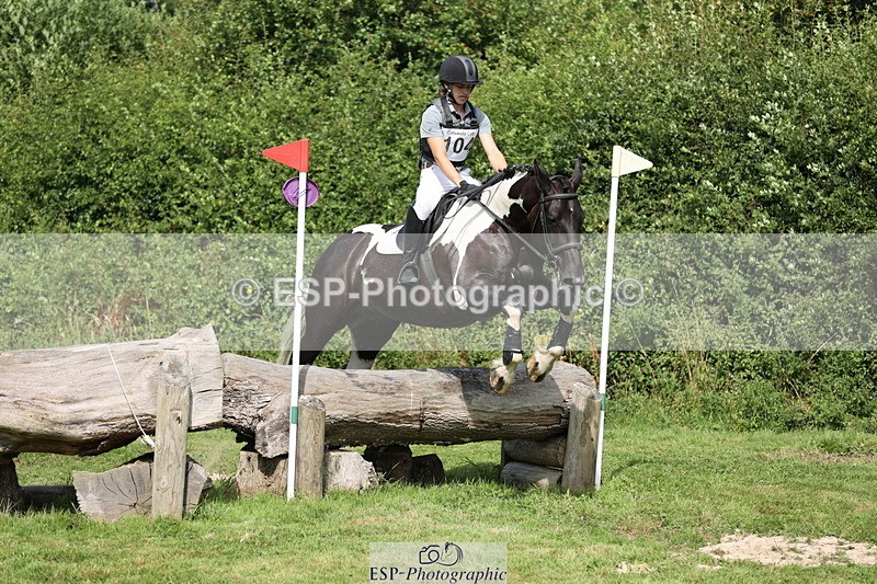 240811A-104705-01526 - 104-