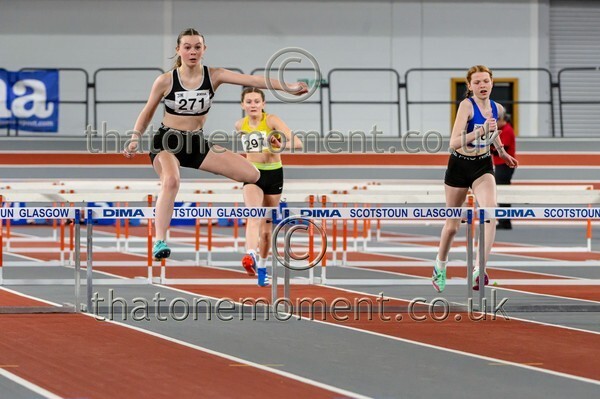 AgeInd25SUN-923153 - Track Female Set One