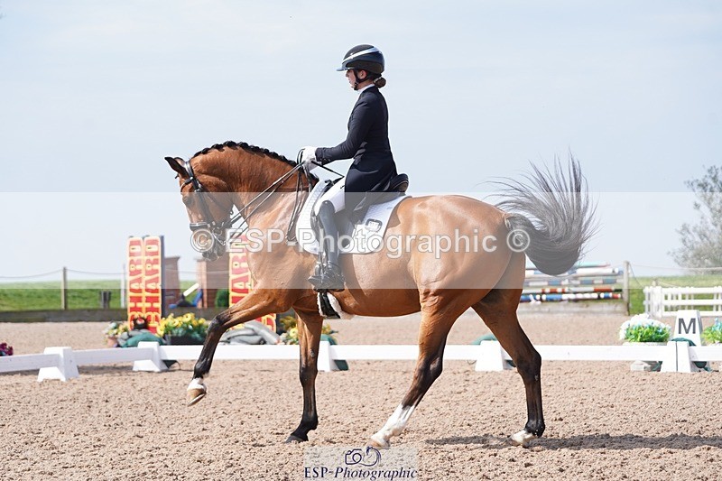 250404-120208-05568 - 010-Jessie.Kirby-As.Well.de.la.Roche.CMF