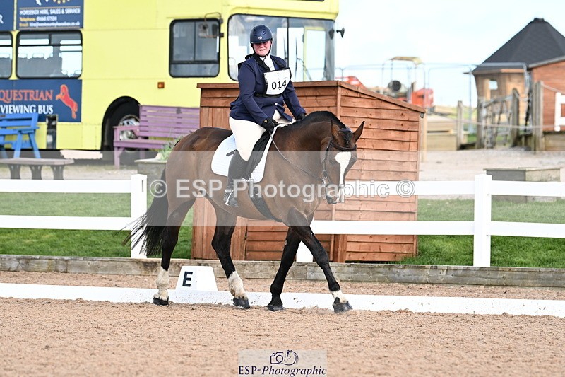 240324A-133810-03711 - Novice 27, 12.30 to 13.50