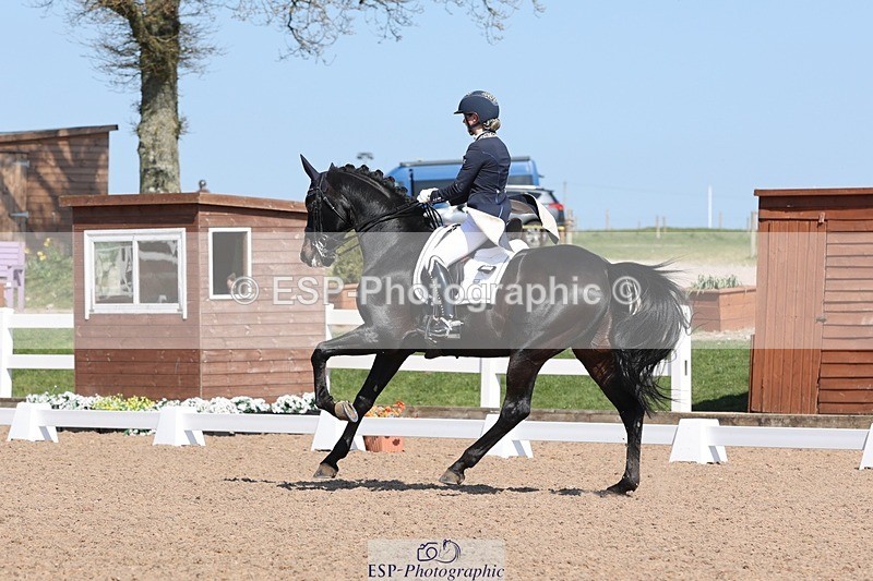 250405-145421-11500 - 069-India.Hamilton-Burnet-Kissingdale