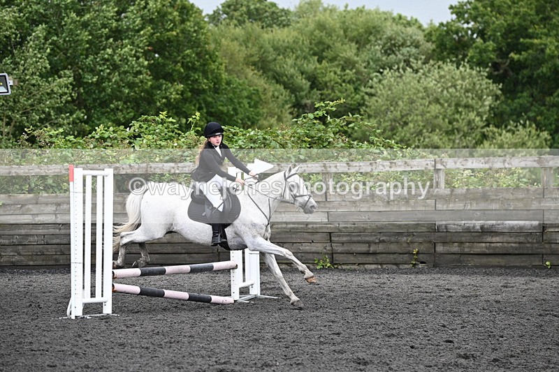 WJ6_0150 - Class 13 Novice 60cm