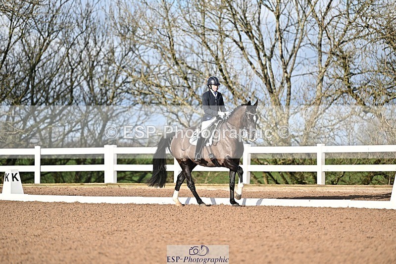 241214-111201-01321 - 144-Natasha.Rumble-Week.Orchard.Leo