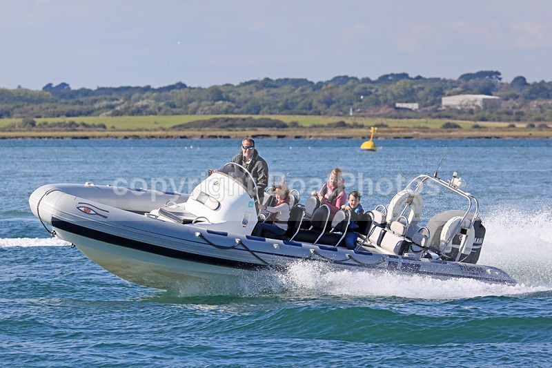 170902 URBAN TRUANT - RIBEYE 1Y3A0605 - RIBs, Tenders, Dories, Dinghies