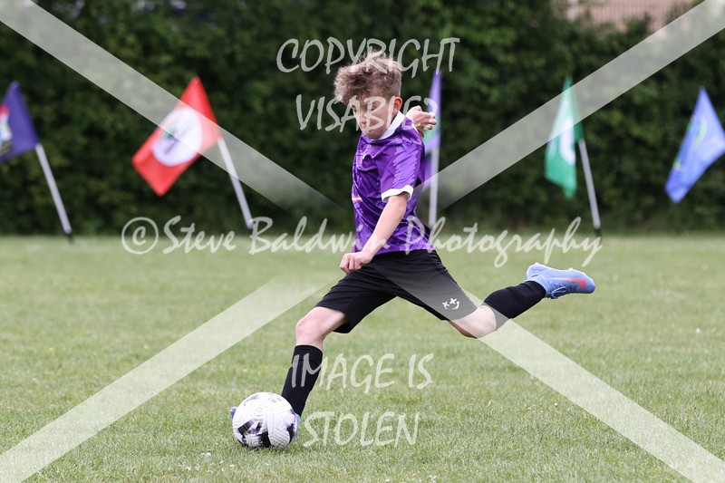 1DX30982 - Brook Field V Goddard Park