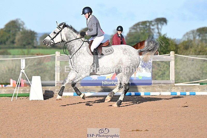 231015A-092347-06937 - Cls 28 Newcomers & 1.10m Open