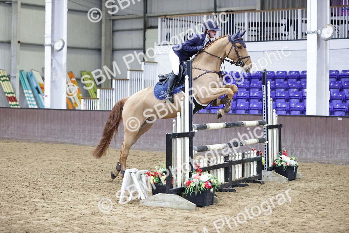 SBM_001276 - Class 4 - Senior Newcomers/ 1.10m Open