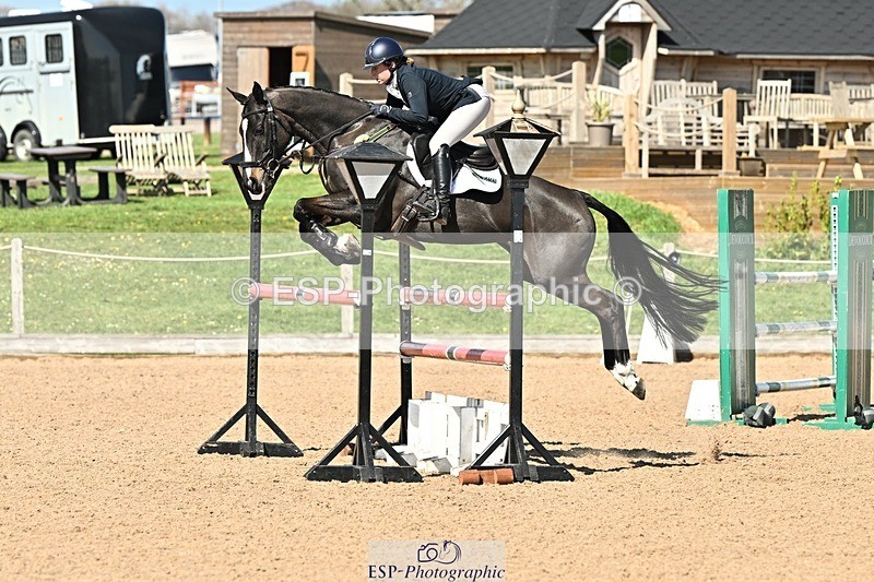 250416-152226-01704 - Cls 6 Foxhunter and 1.20m