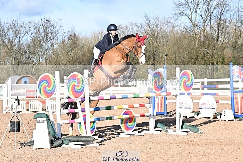 251119-130038-00414 - Cls 4 Newcomers and 1.10m Open