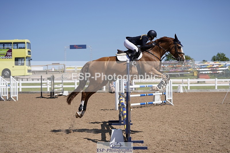 230527A-145700-04762 - Cls 23 1.05m Amateur Quali