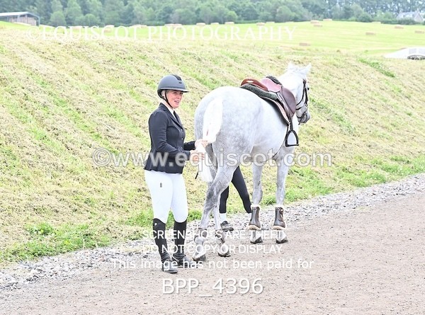 BPP_4396 - CLASS 5 WED Redpost Equestrian Senior Foxhunter/1.20m Open