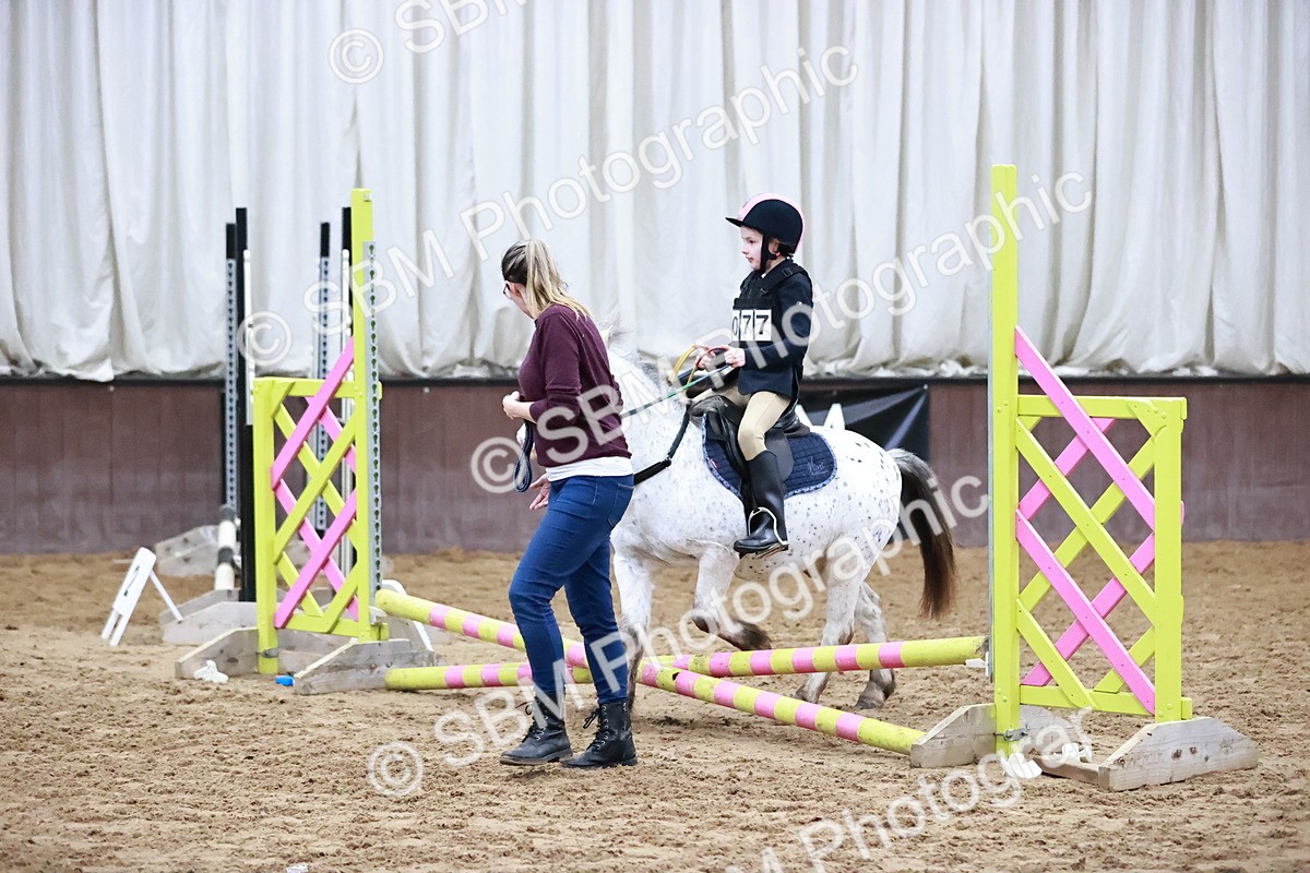 SBM_000046 - Class 1 - Cross Pole Jumping 30cm 40cm