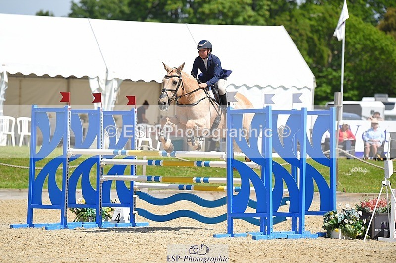 230528-113428-15267 - 356-THE_DUMB_BLONDE-Kat_Raybould-SUNTrotUp+SJ