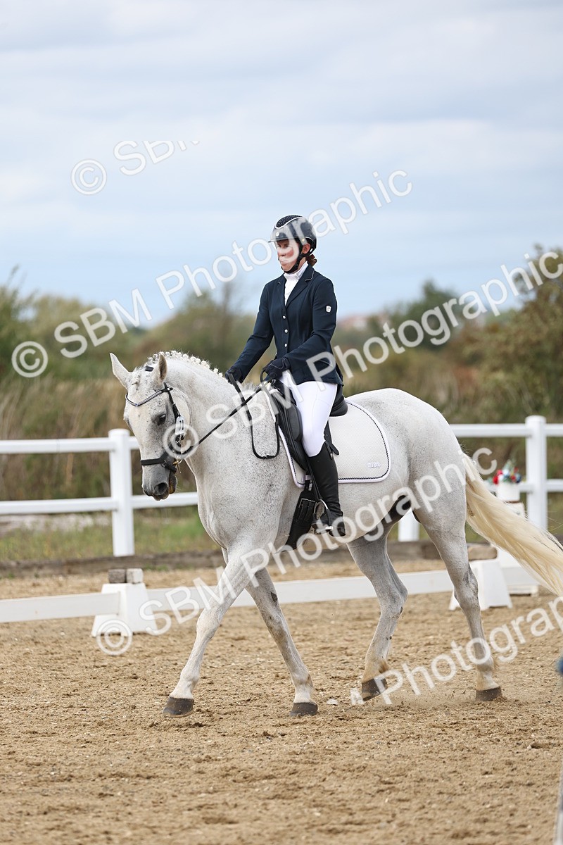 SBM_003756 - Class 8 - Novice 3 Champs