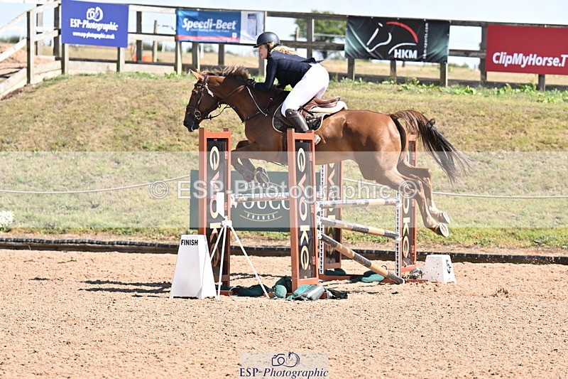 250827B-132018-00534 - Cls 4 Snr Newcomers 1.10m