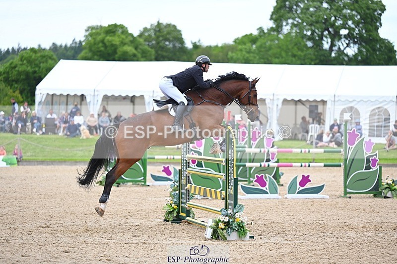 240525-160045-18008 - 547-BWE_NEWTON_DE_JASPER-Adam_Harvey