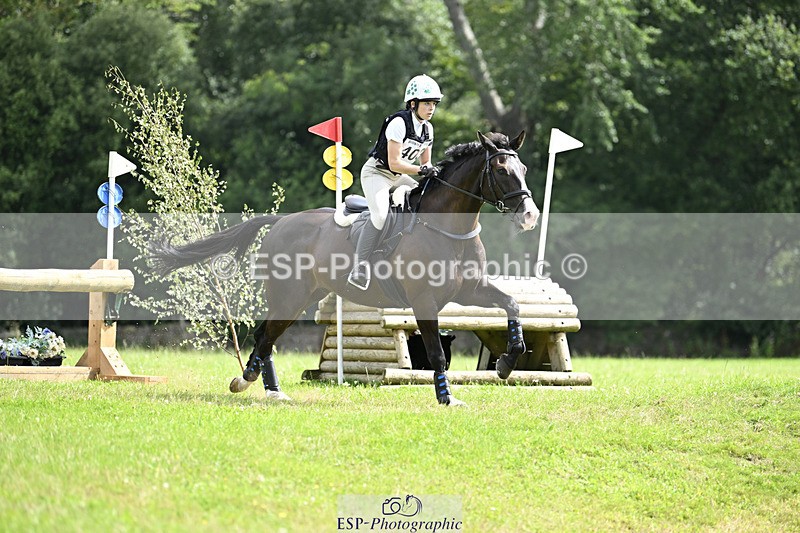 240804-103530-10577 - 403-Alana_Harries-THE_KNIGHT