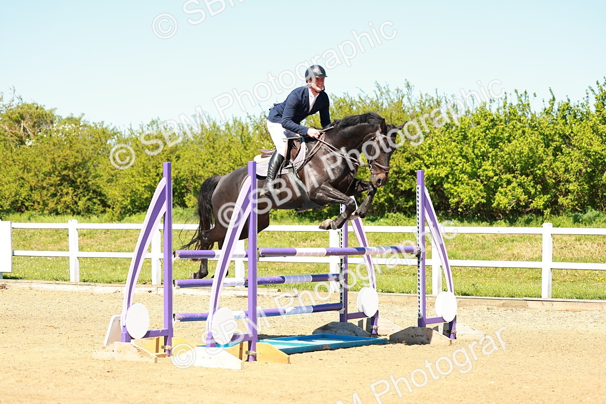 SBM_001040 - Class 4 - Senior Newcomers 1.10m