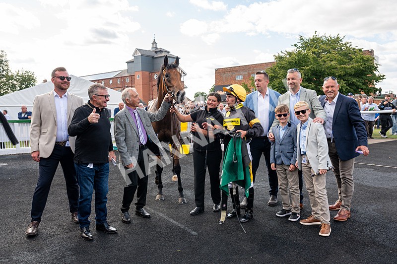 020825-Race 6-Big Leader-7558