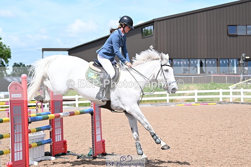 240619A-143145-00632 - Cls 4 Snr Newcomers and 1.10m Open