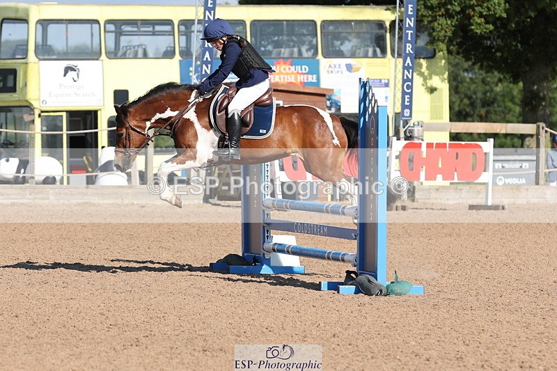 240714A-090728-01495 - Cls 1&2 128cm 10yrs & 70cm Open