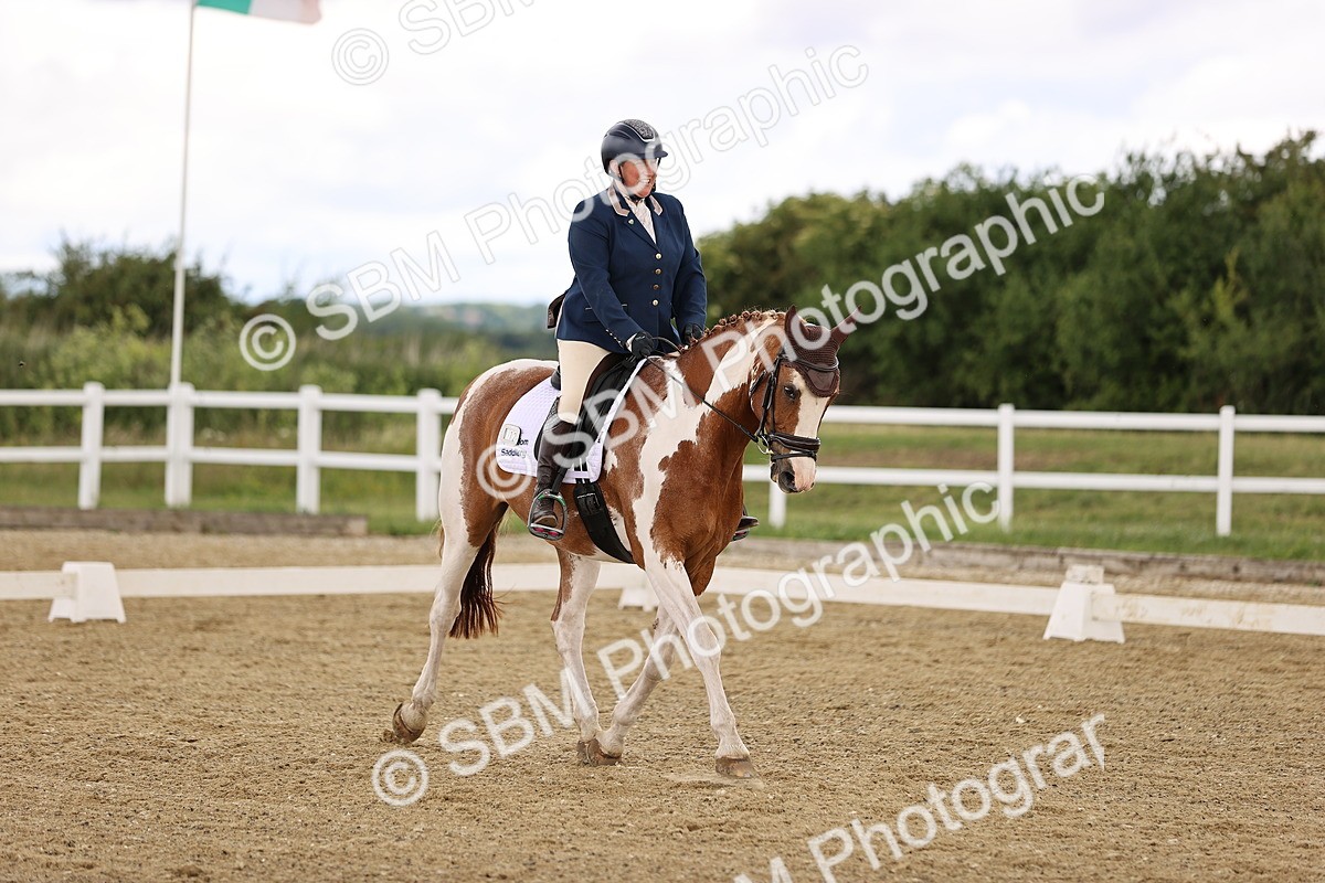 SBM_001958 - Class 2 - Novice 4 - 10.36-11.39