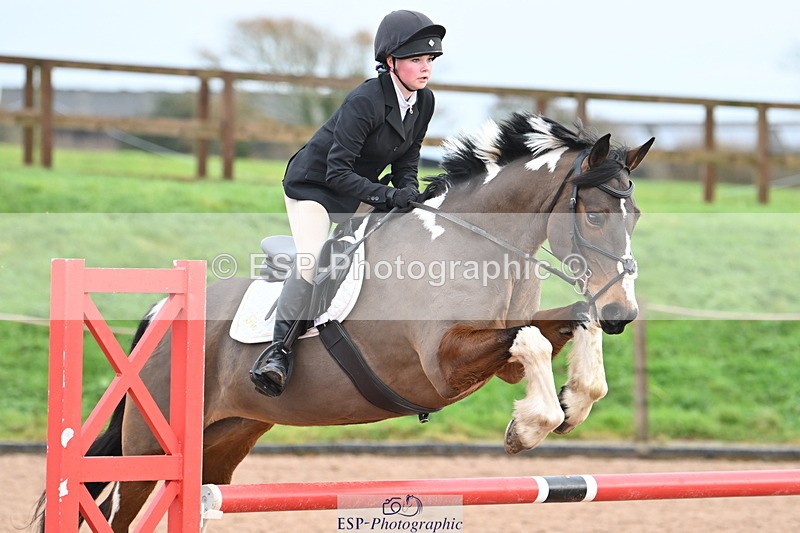 231203A-111618-00774 - Cls 16+17 Club and Schools 80cm