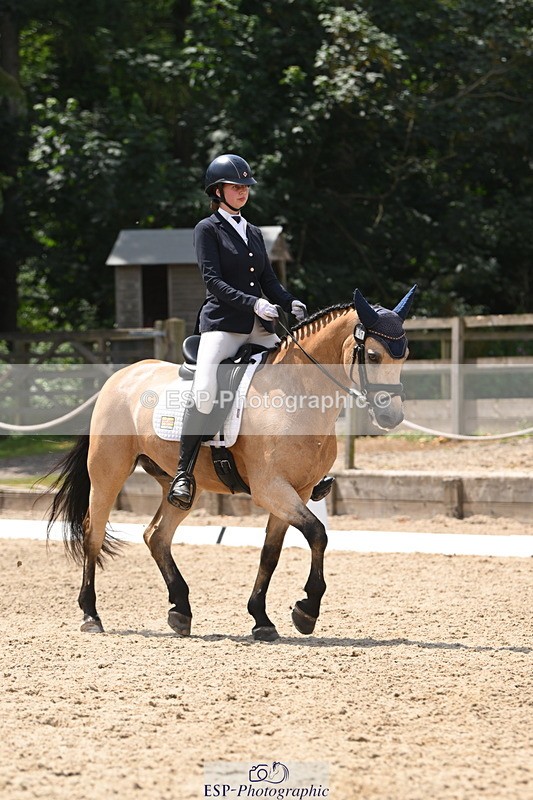 250719A-125906-05220 - 141-Chloe.Dunn-Towerhill.Shamie