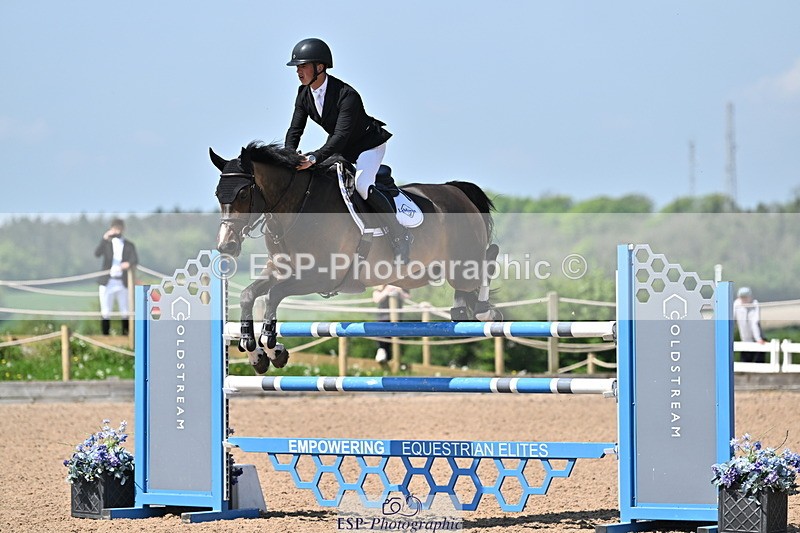 240509A-121456-01701 - Cls 10 National 1.30m Open