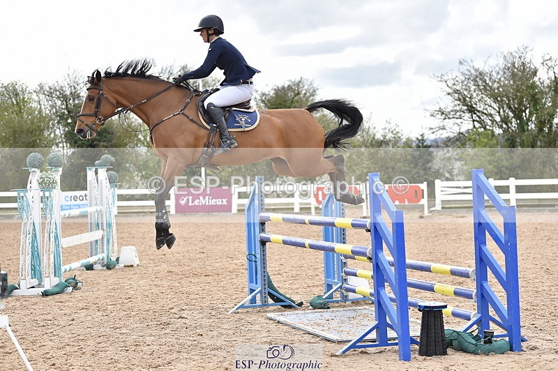 240403A-154236-01032 - Cls 5 Foxhunter and 1.20m Open