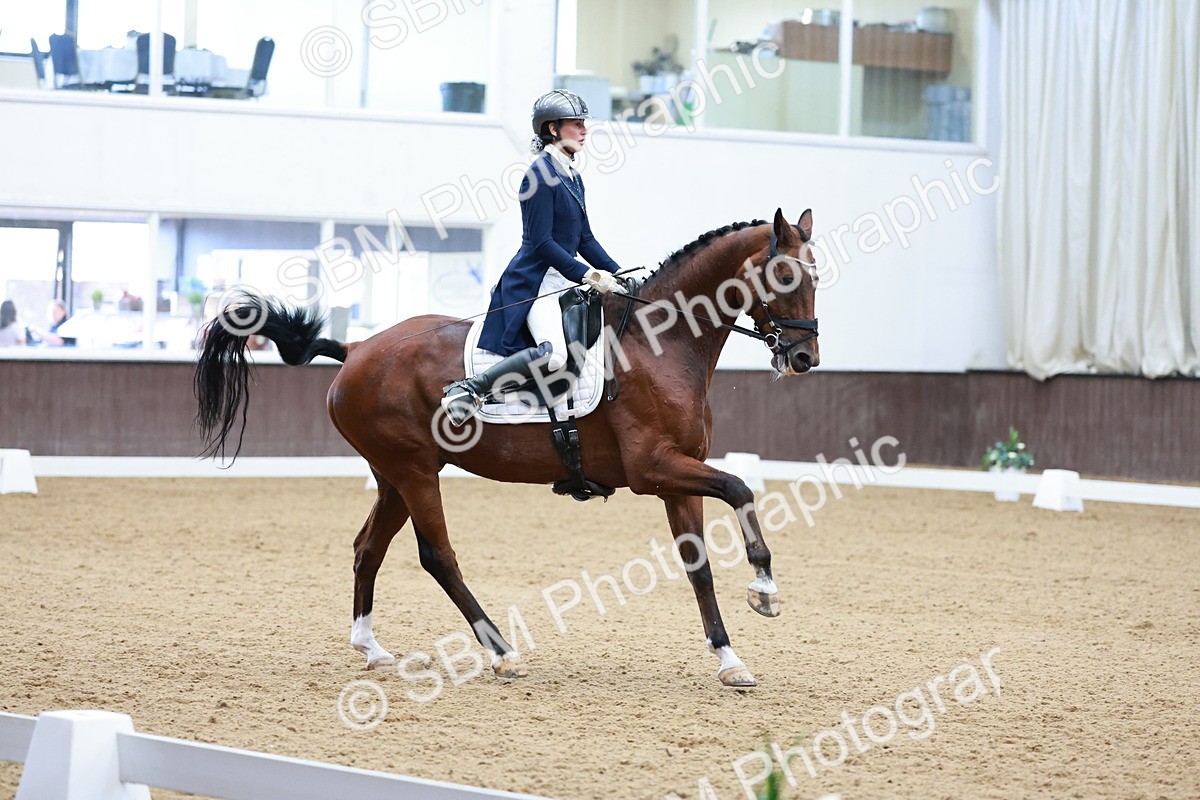 SBM_016441 - Class 5 - FEI INT II - 17.24-18.20