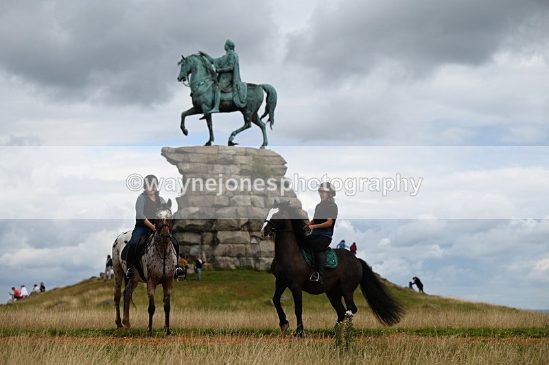 DSC_7175 - Time at Statue 12:45 to 13:15