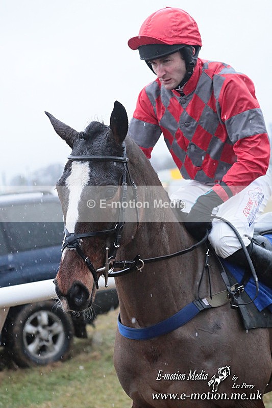 PtP 260125 1023 - Cocklebarrow Point-to-Point racing with the Heythrop Hunt 26/01/25