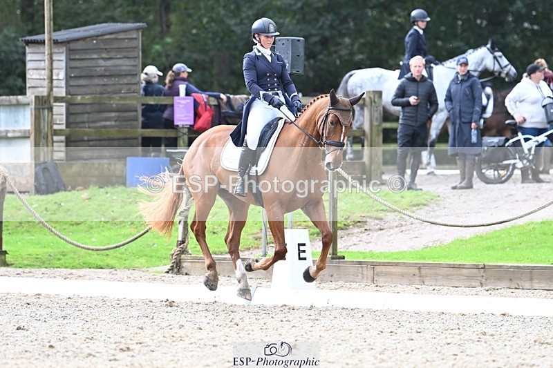 231019-121850-02725 - 043-OTTENTIK.NOBILITY-Dani.Evans-DR