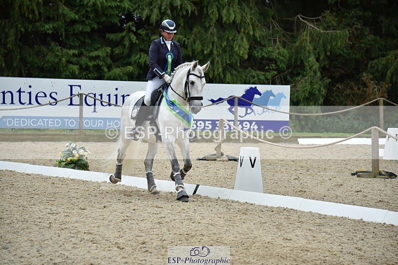 230813-182056-08846 - Medium Silver Presentations