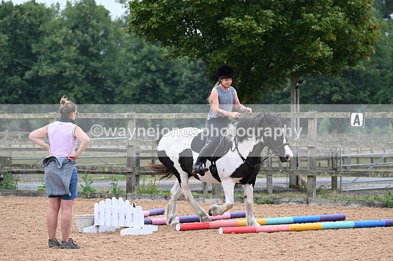 WJ7_7636 - Poles 10:00am