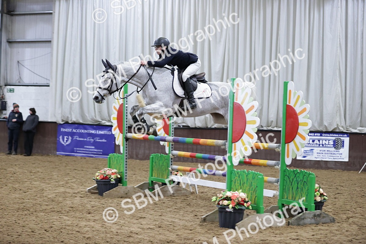 SBM_001412 - Class 4 - Senior Newcomers/ 1.10m Open