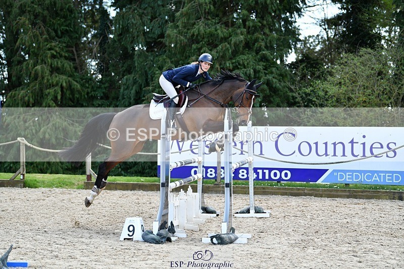 240324-123328-02585 - Cls 9 Snr 1.05m Open