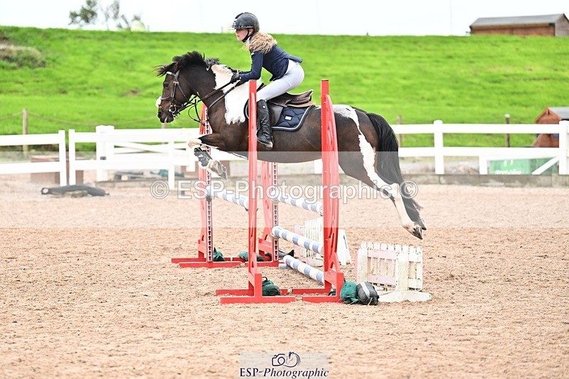 250920-151356-01732 - Cls 32 Stepping Stones